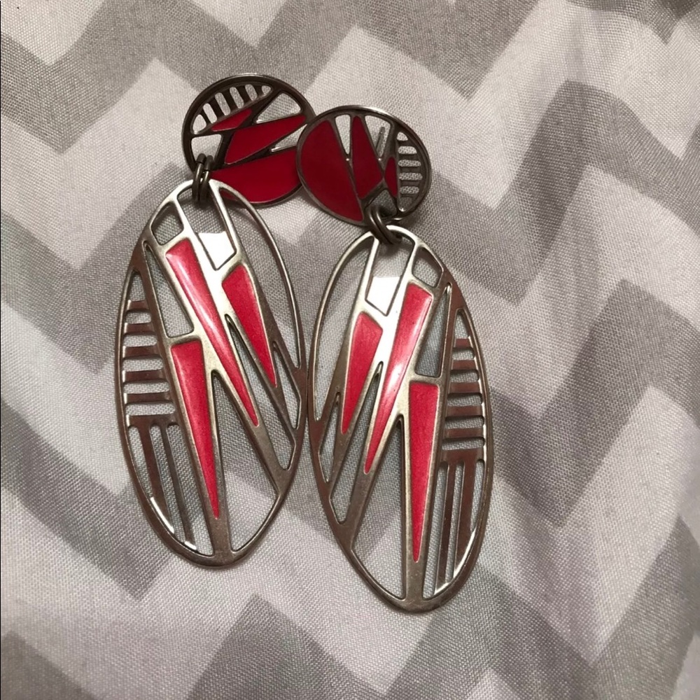 Hot pink and metal 70s style earrings